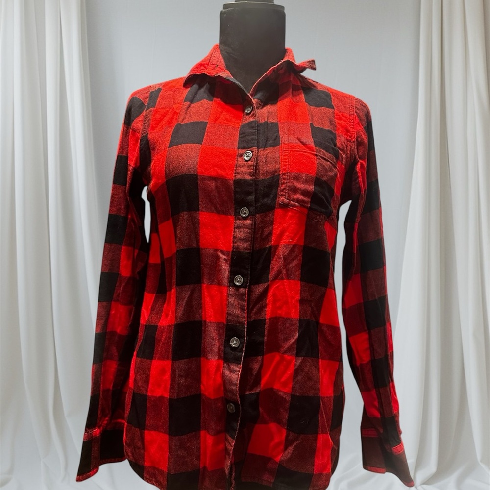 Old Navy Red and Black Plaid Shirt